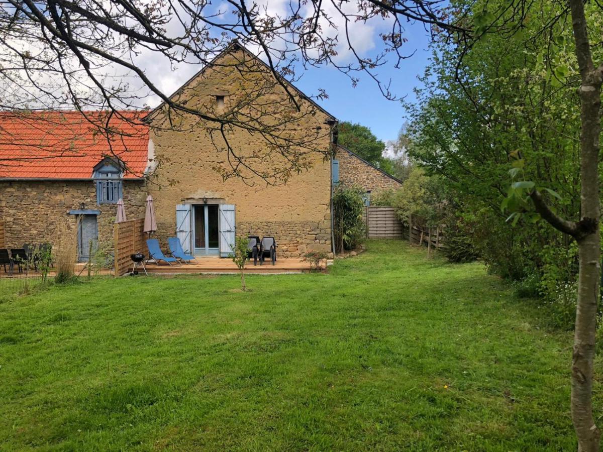 Gites De La Touche Aux Pourvoirs Combourg Exterior photo